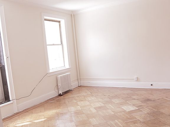 3rd image of 106 Pierrepont St APT 3