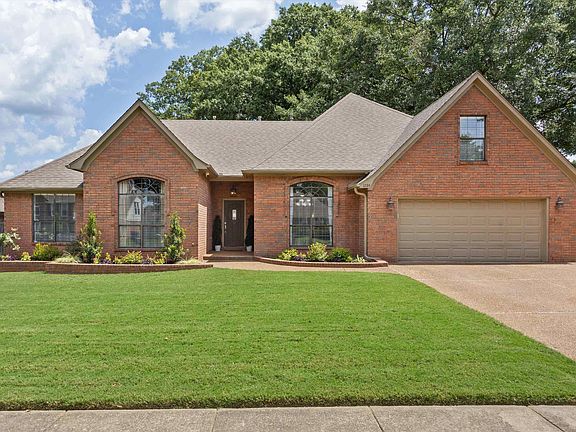 2nd image of 1284 Grey Wolf Dr