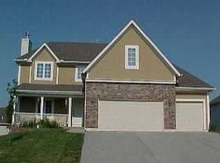 1107 Silhouette Dr, Kearney, MO 64060