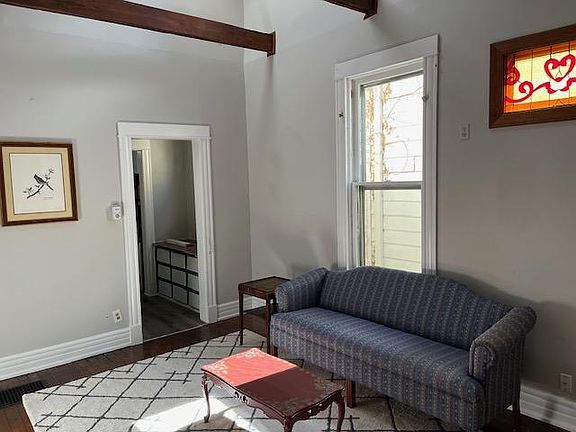 4th image of 2044 Midland Ave #2