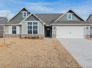 15909 E 75th St, Owasso, OK 74055