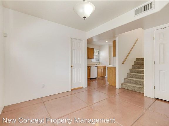 5th image of 3622 E 4th St #11462650