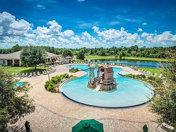 Hammock Bay Pools/Lake Club