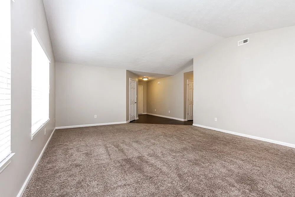 3 bed, 2.0 bath, 1560 sqft, $1,930 — Photo 3