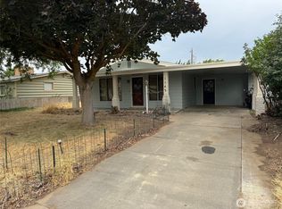 1143 E Oak St, Othello, WA 99344