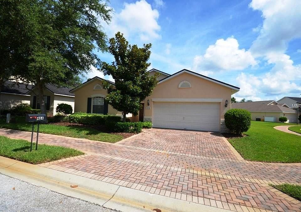 1st image of 484 Windsor Pl