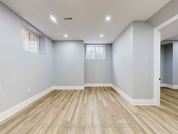 5th image of 1580A Honey Locust Pl