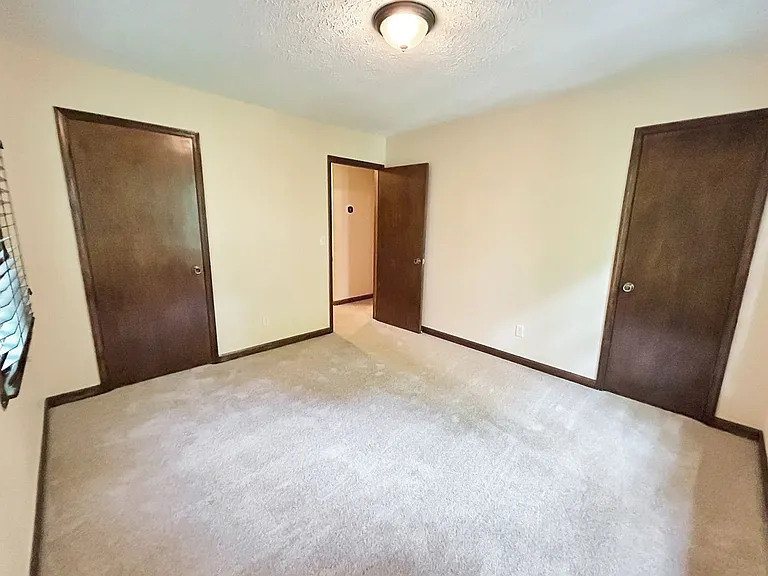 2491 Annandale Dr — Photo 26