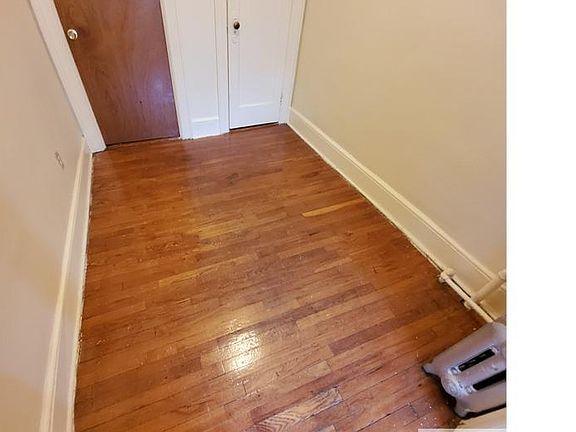2nd image of 835 E 226th St Floor 2