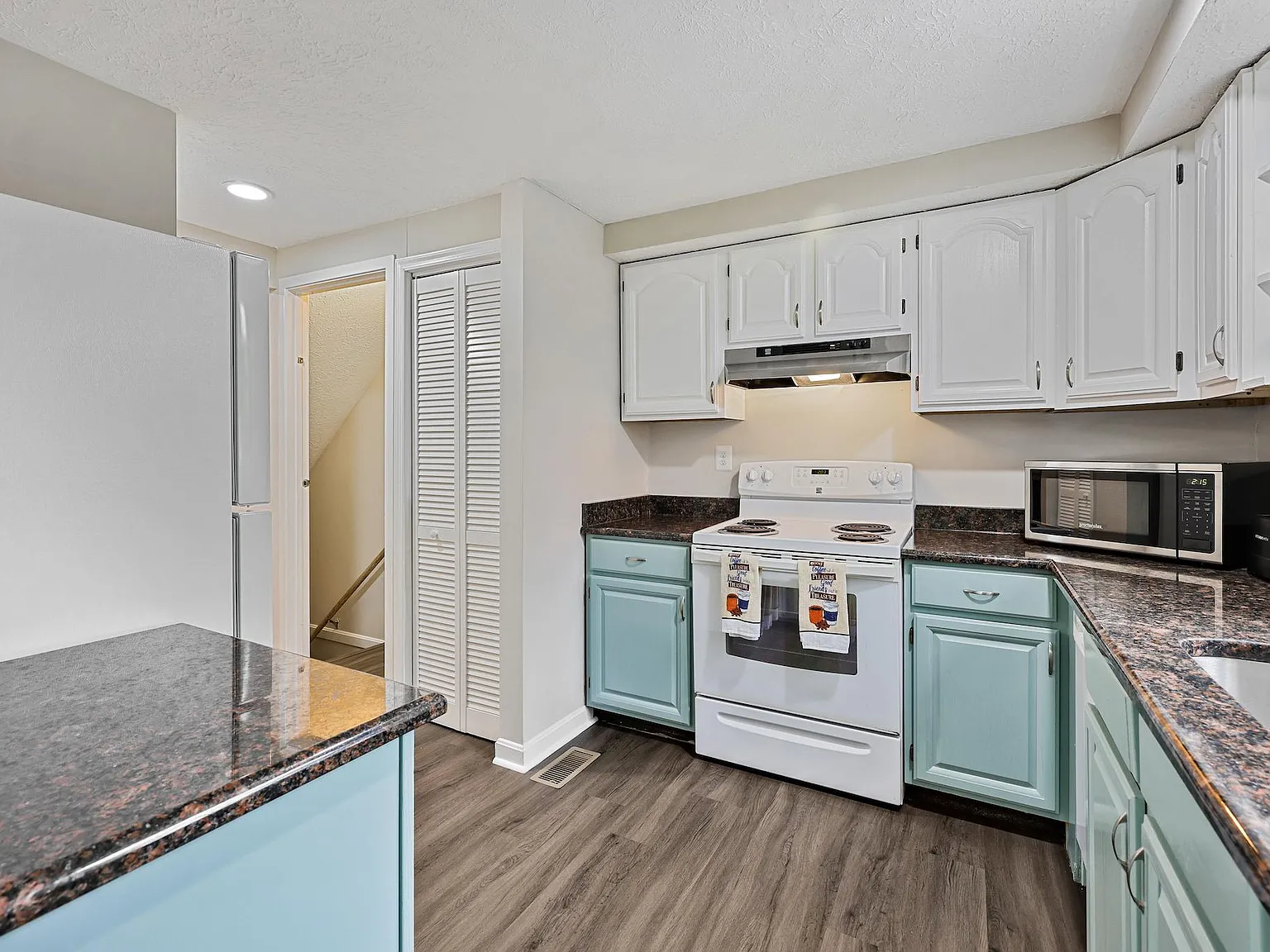 1639 Revell Downs Dr — Photo 4