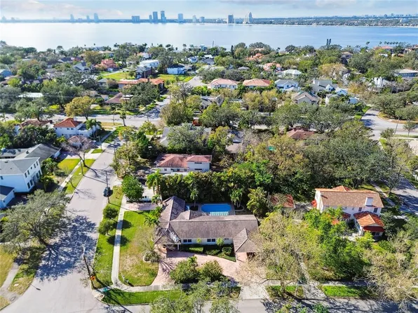 206 Bosphorous Ave, Tampa, FL 33606