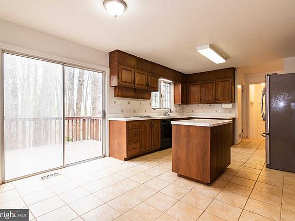 4th image of 12708 Sagamore Forest Ln