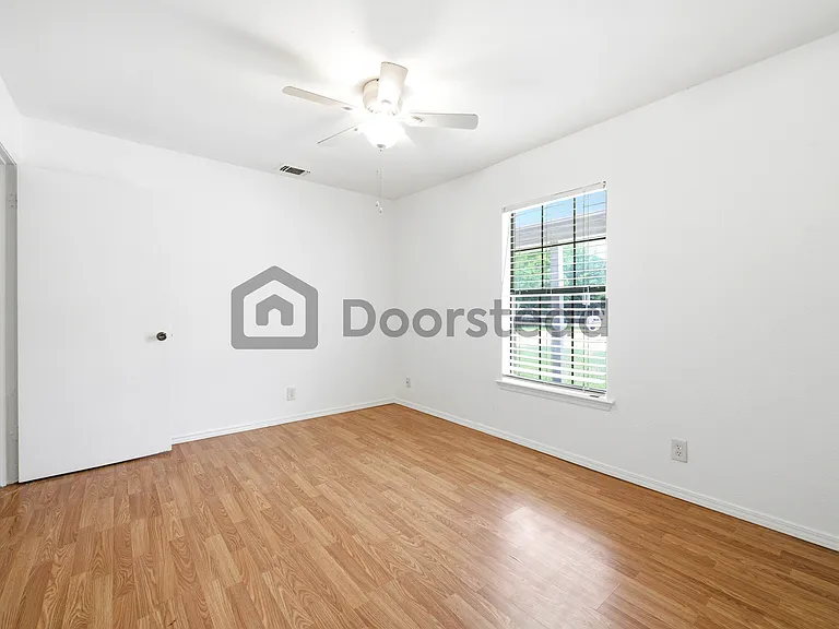 3400 Wayside Ave — Photo 12