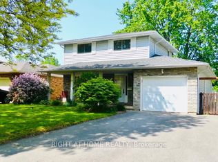 24 The Meadows St, Saint Catharines, ON L2N7L1