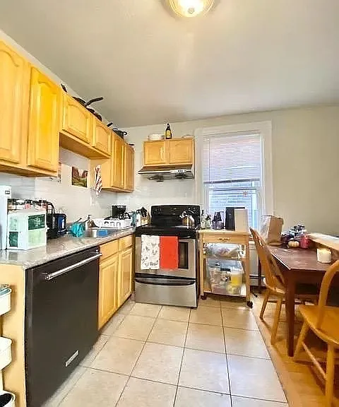 5 Warwick St #1 — Photo 5