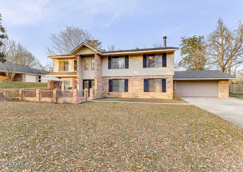 1st image of 176 Greenfield Dr