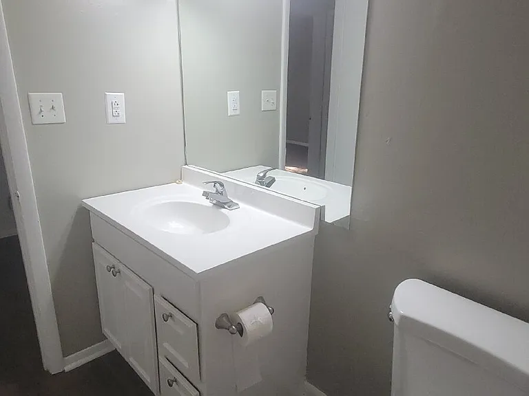906 Candlewood Dr NW #C — Photo 12