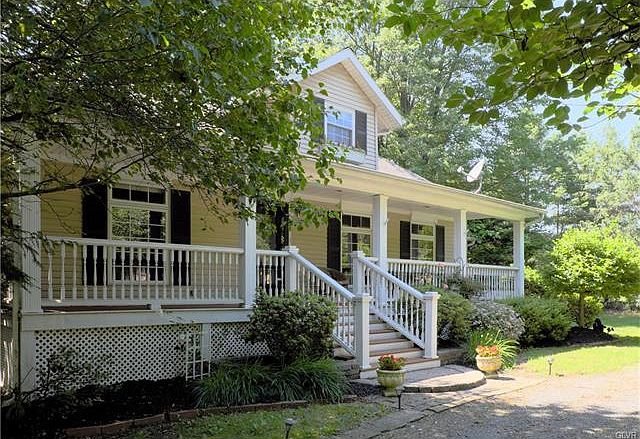1st image of 213 Moorestown Dr