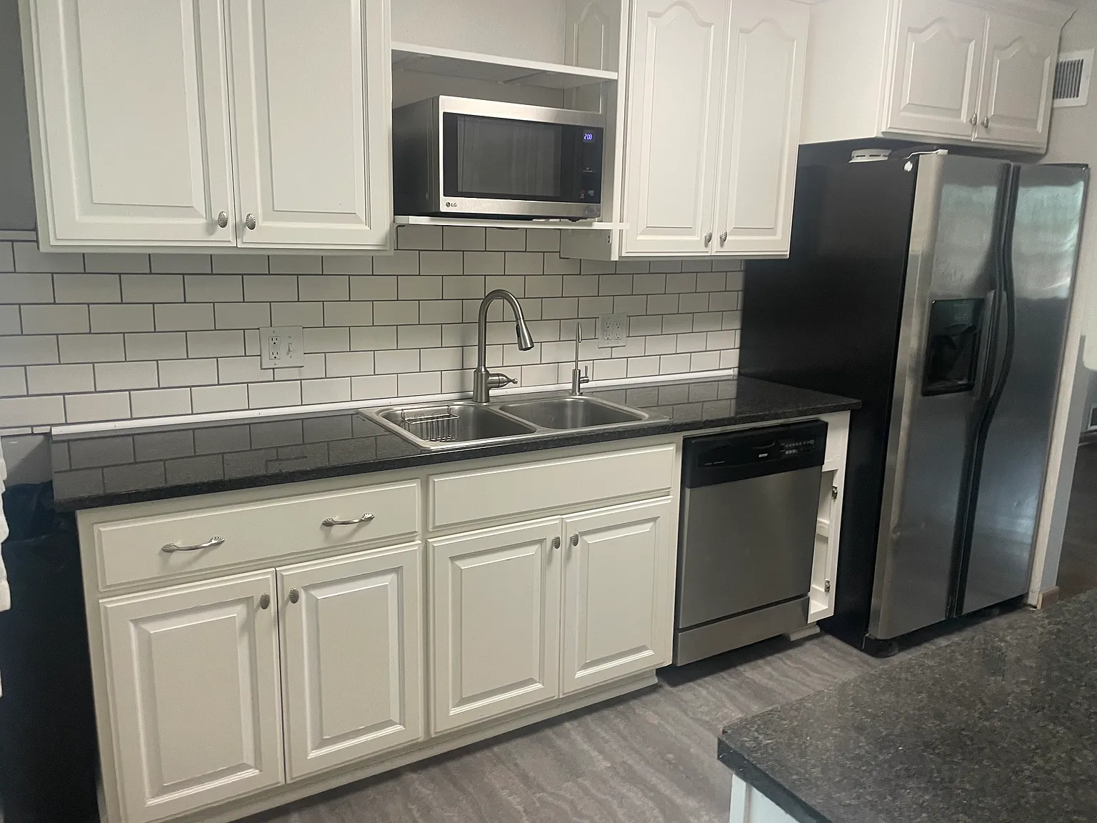 2 bed, 1341 sqft, $1,750 — Photo 3