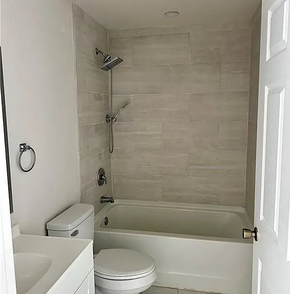 254 SW 3rd St — Photo 15
