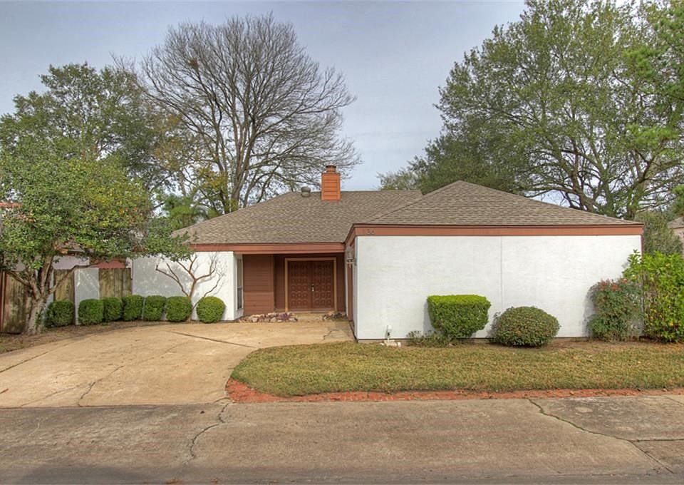 1st image of 12800 Briar Forest Dr Unit 136