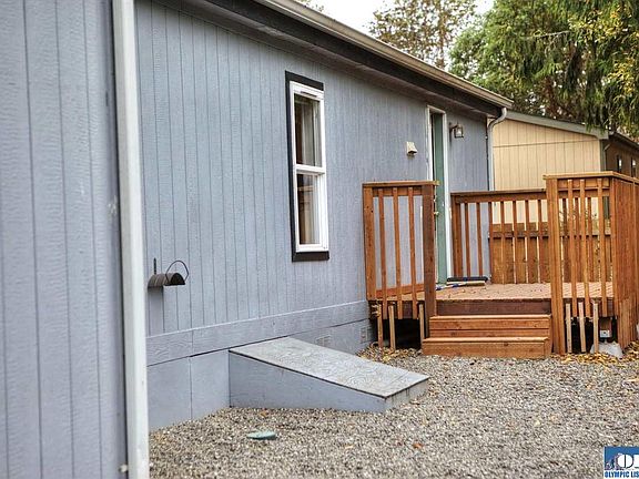 3rd image of 2848 E Myrtle St APT 3