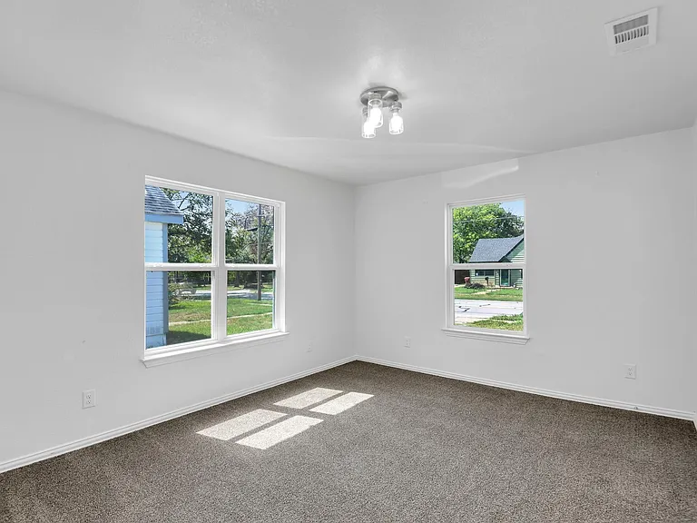 818 N Virginia St — Photo 7