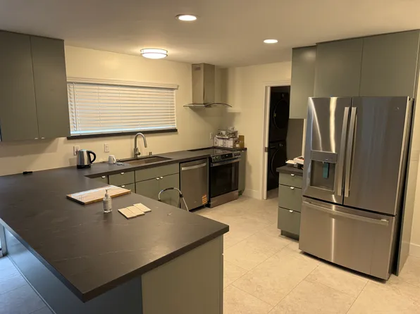 2600 Torrey Pines Rd, La Jolla, CA