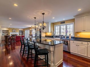 12 Goulart Memorial Dr, Fairhaven, MA 02719