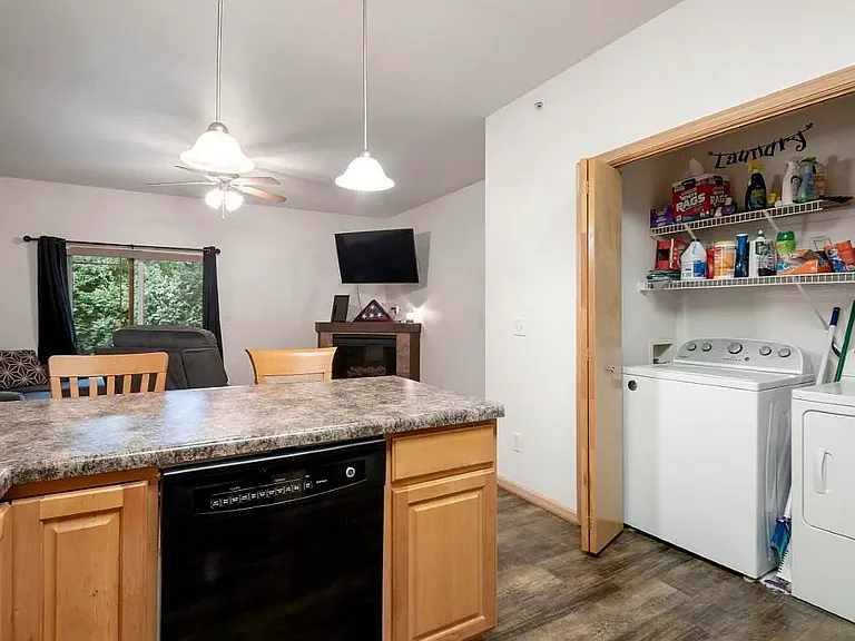 1092 Walnut Ave #107 — Photo 7