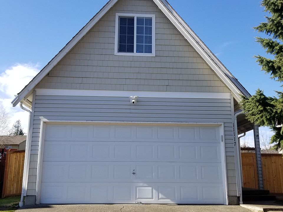 1st image of 11117 185th Ave E