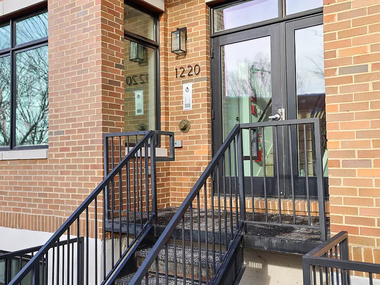 1220 Potomac Ave SE #3 — Photo 20