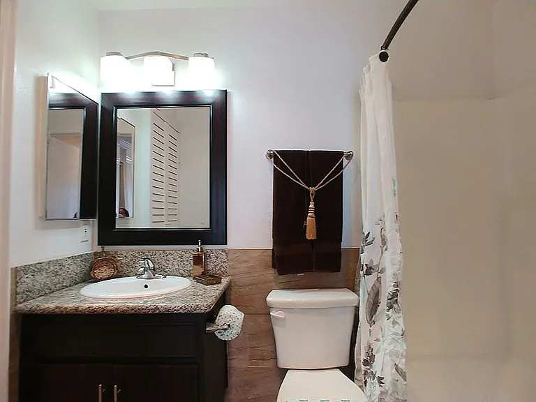 Villa De Adel Apts — Photo 103