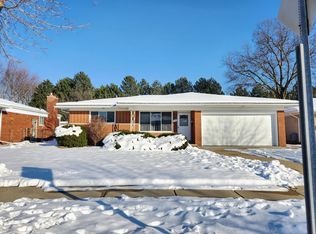 28432 James Dr, Warren, MI