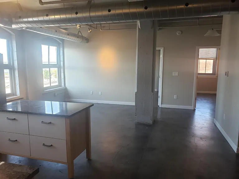 301 E 2nd St — Photo 3