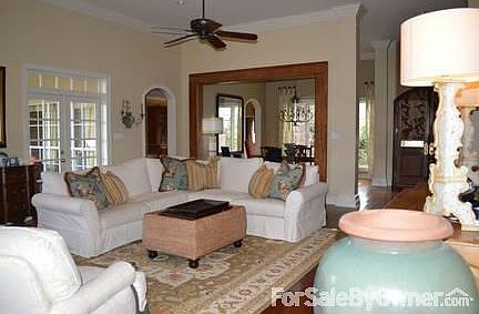 3rd image of 106 Llansfair Dr
