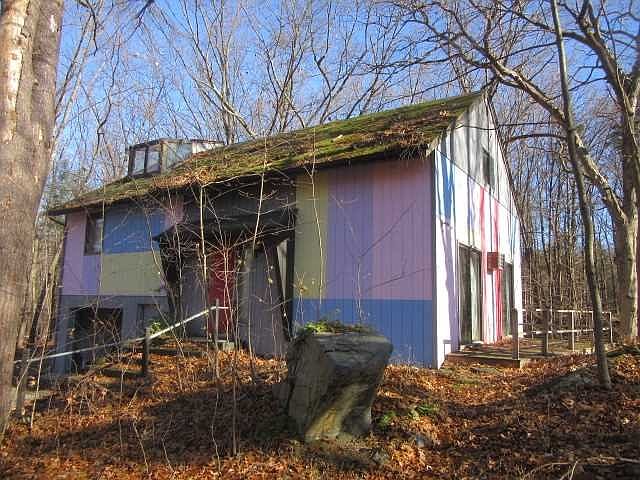 1st image of 7 Carriage House Ct