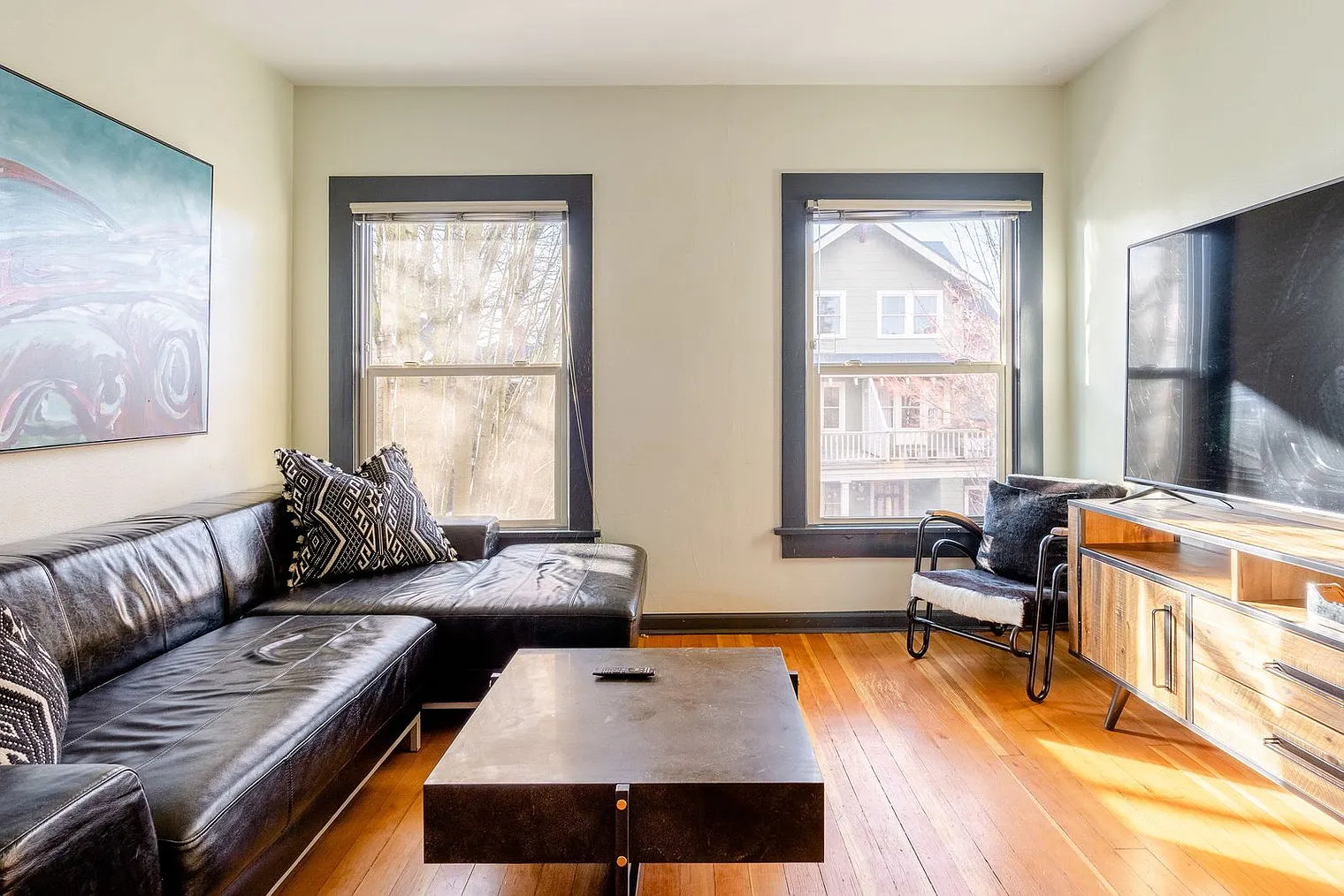 2 bed, 1.0 bath, 699 sqft, $4,079 — Photo 1