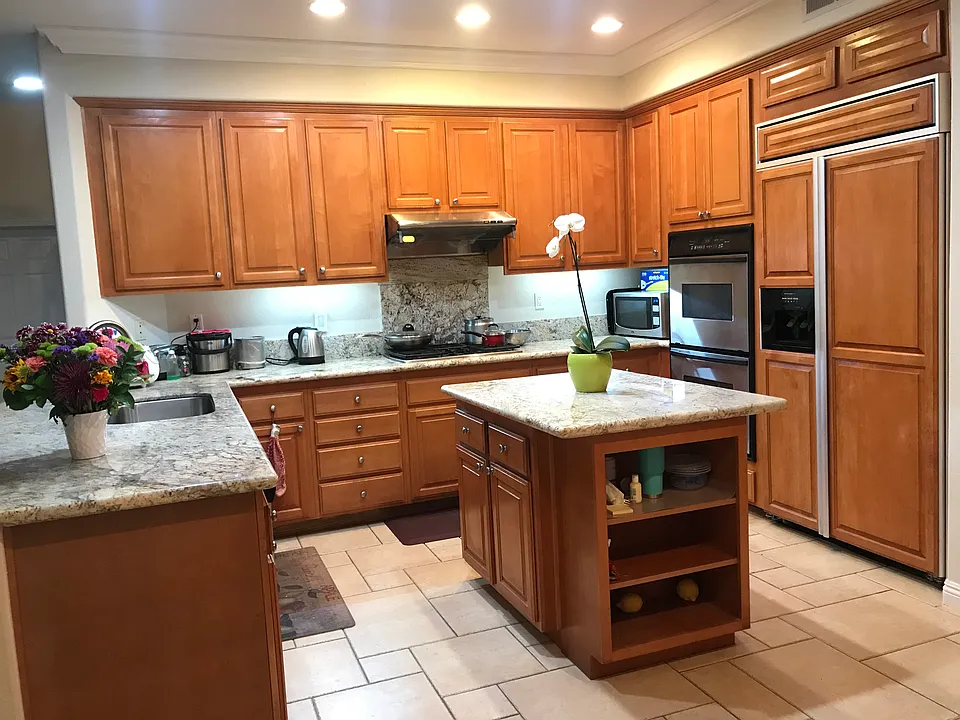 3851 Torrey Hill Ln