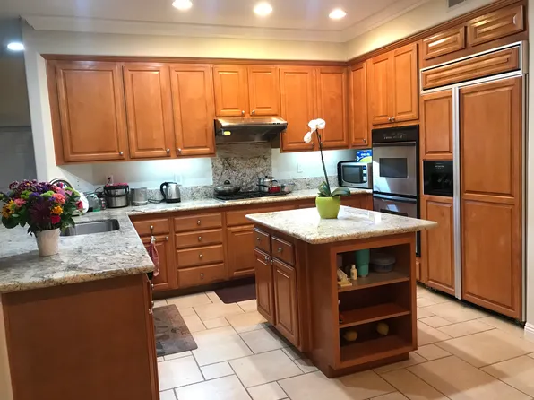 3851 Torrey Hill Ln, San Diego, CA 92130