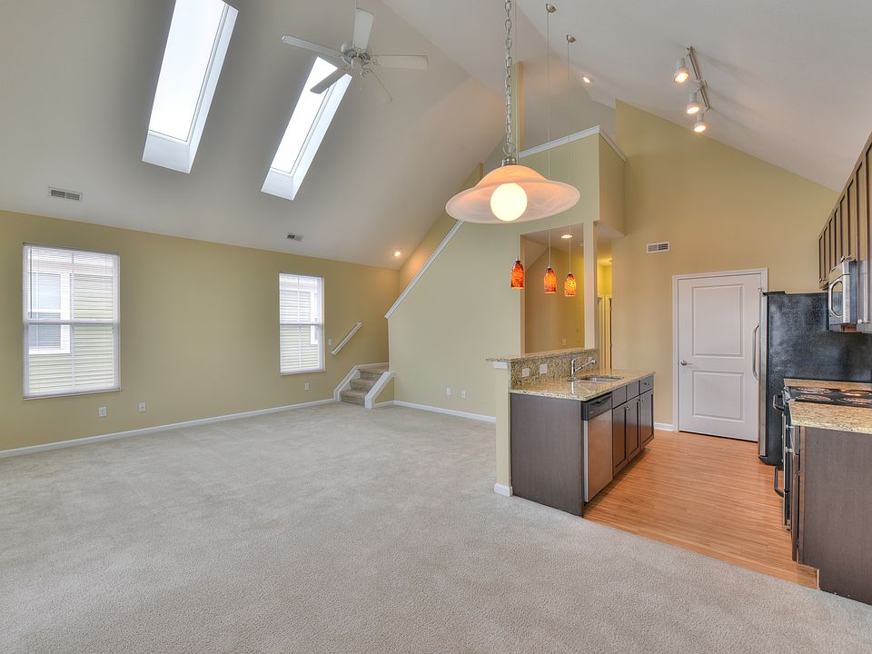 1st image of 1444 Chesapeake Ave #1400-5CH