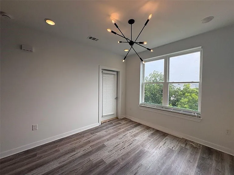 525 Parkway Dr NE #510 — Photo 13