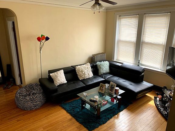 2nd image of 4844-4850 W Henderson St #4846-2N