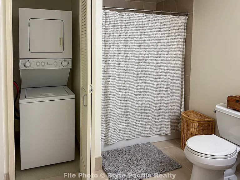 909 Kapiolani Blvd #1008 — Photo 6