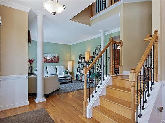 3rd image of 4912 Park Meadows Ln
