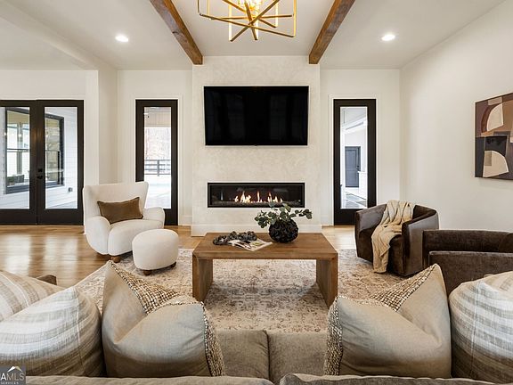 4th image of 1980 Birmingham Rd