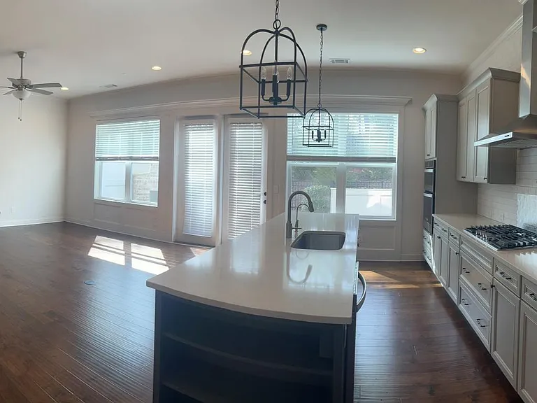 3235 Artessa Ln NE — Photo 7