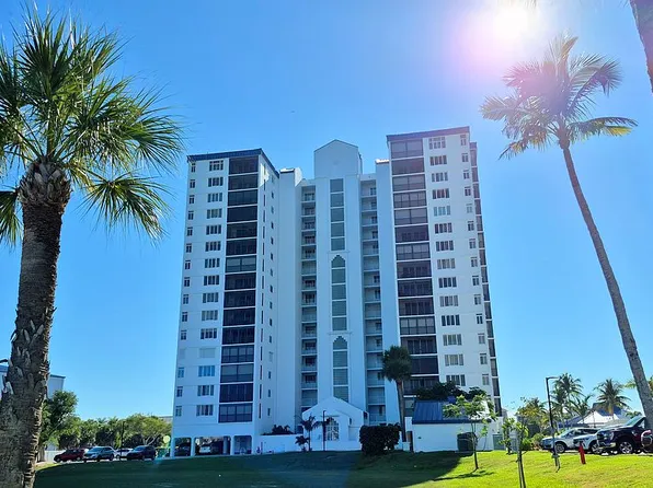 4745 Estero Blvd APT 102A, Fort Myers Beach, FL 33931