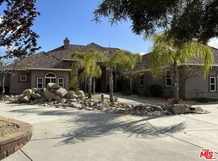 45011 Vuelta Grande Rd, Temecula, CA 92590