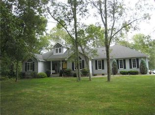194 Ayer Rd, Williamsville, NY 14221